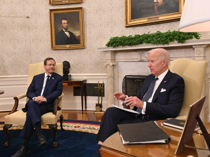 Präsident Herzog mit US-Präsident Biden im Weißen Haus